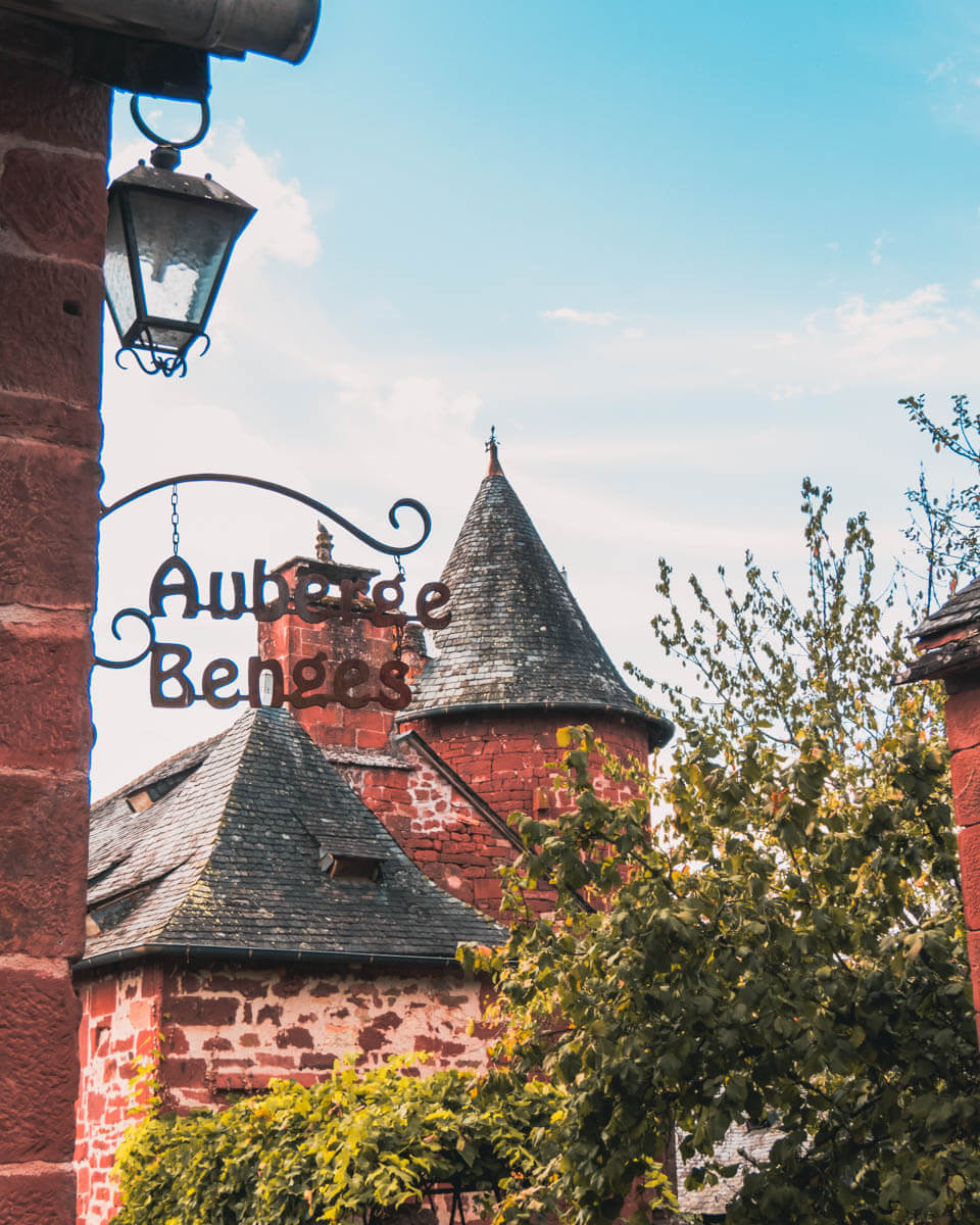 Collonges-la-Rouge-hotel