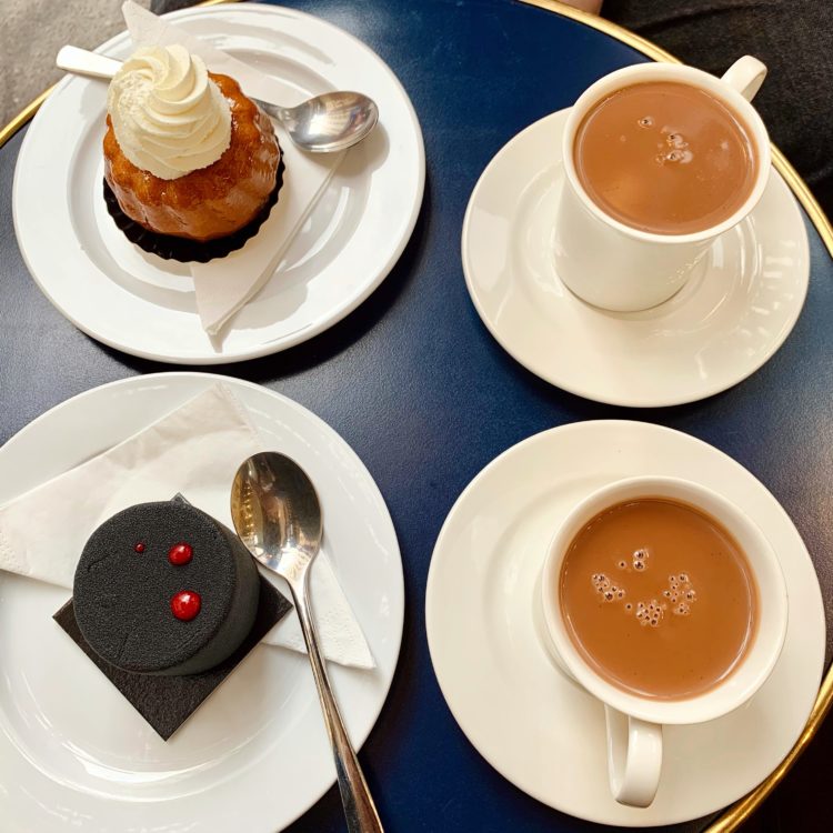 doces franceses baba au rhum