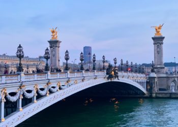onde estudar francês em Paris pont alexandre